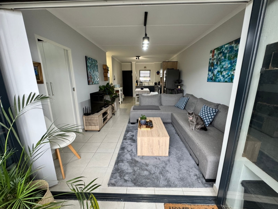 To Let 2 Bedroom Property for Rent in Langeberg Heights Western Cape